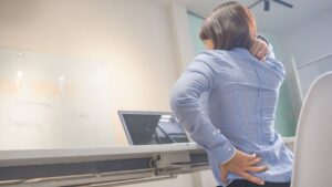 Korrekte Sitzhaltung für eine Rückenmassage – Tipps für maximale Entspannung